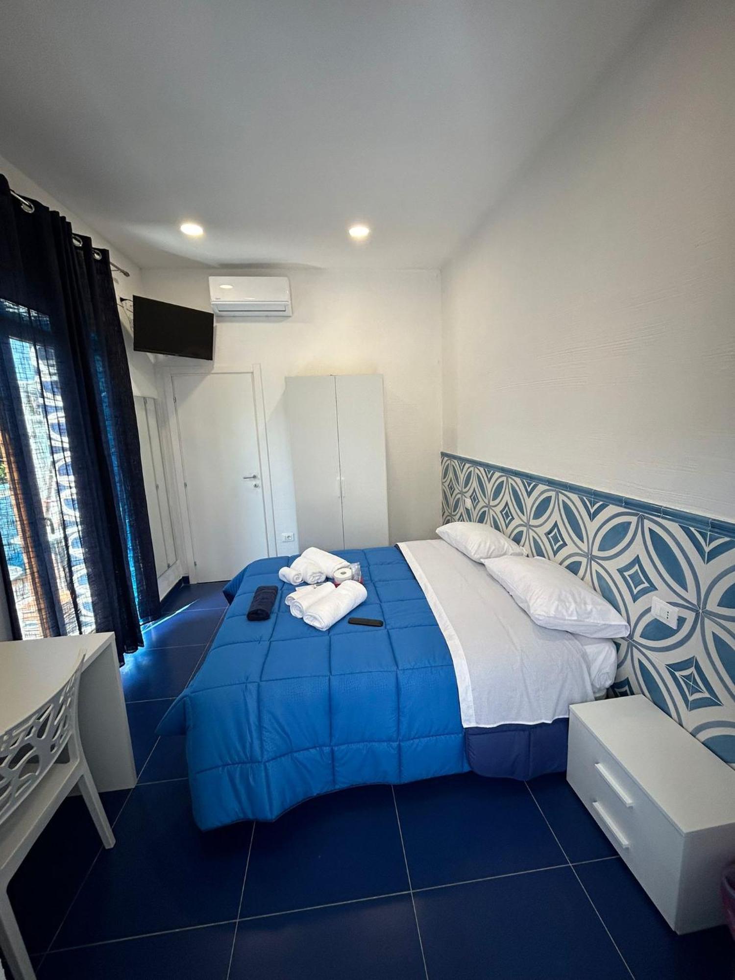בטיפאליה La Divina Bed&Breakfast מראה חיצוני תמונה