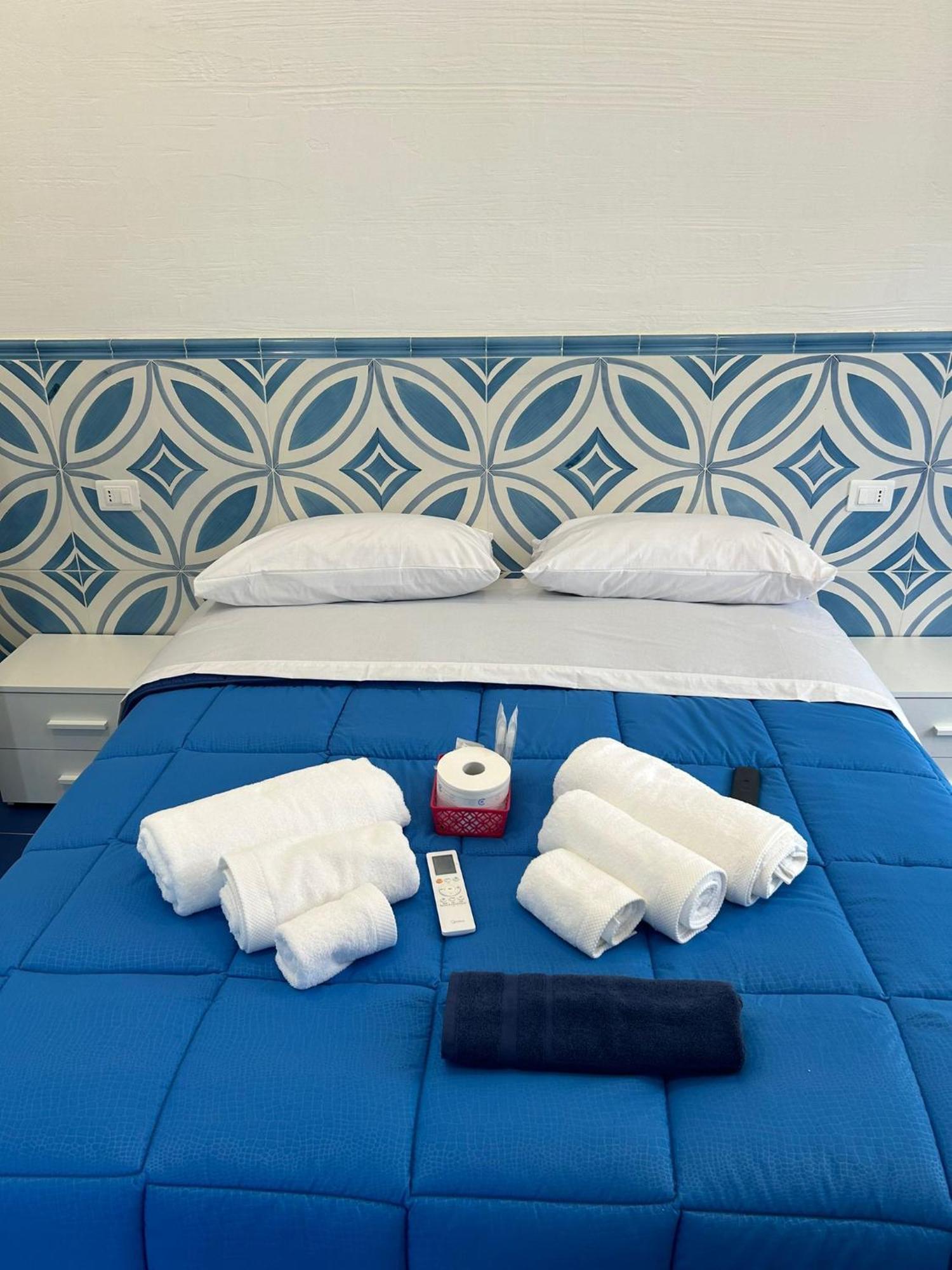 בטיפאליה La Divina Bed&Breakfast מראה חיצוני תמונה